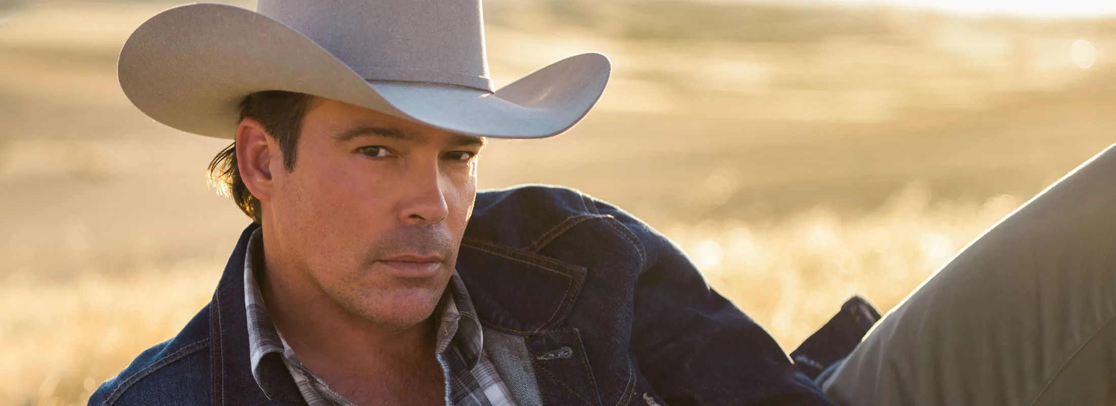 Clay Walker at Xcite Center